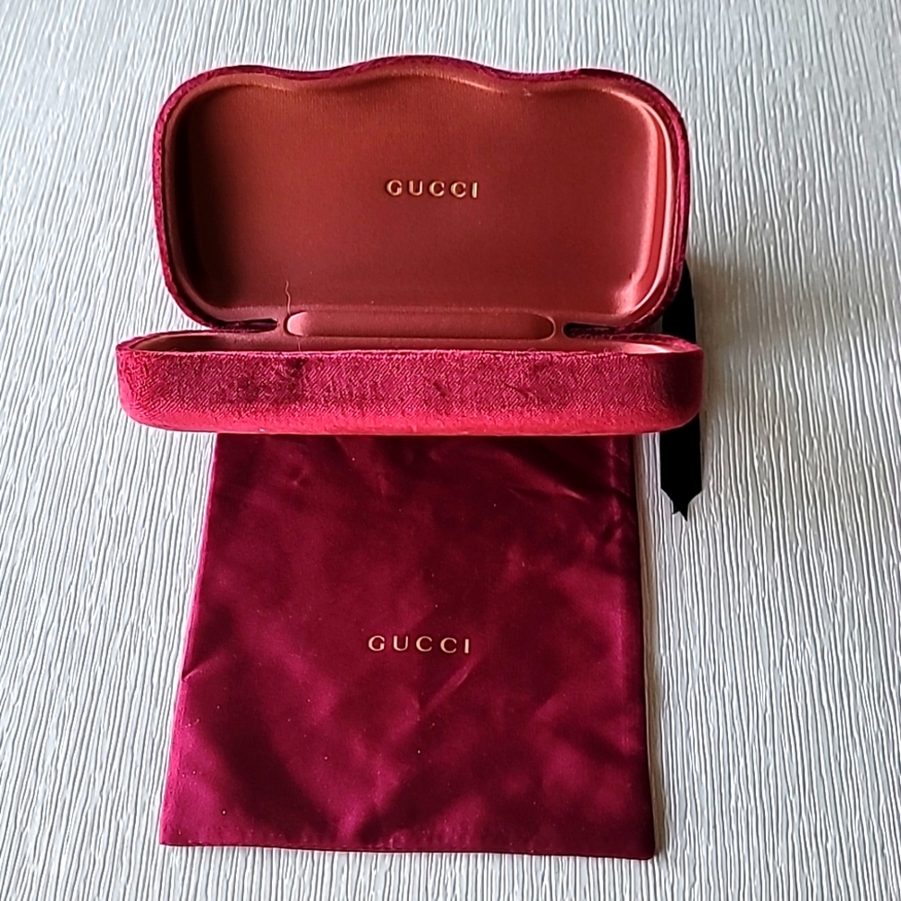GUCCI sunglasses case